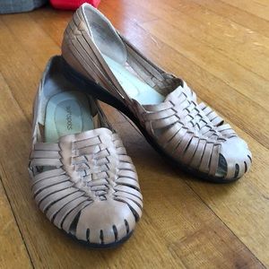 Softspots Leather Huarache Sandals (8W)